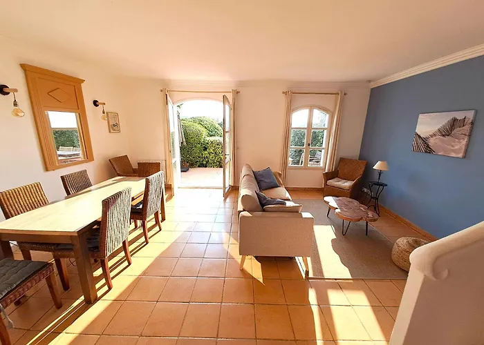 La Villa Charles Grimaud Les Restanques Golf De Saint Tropez